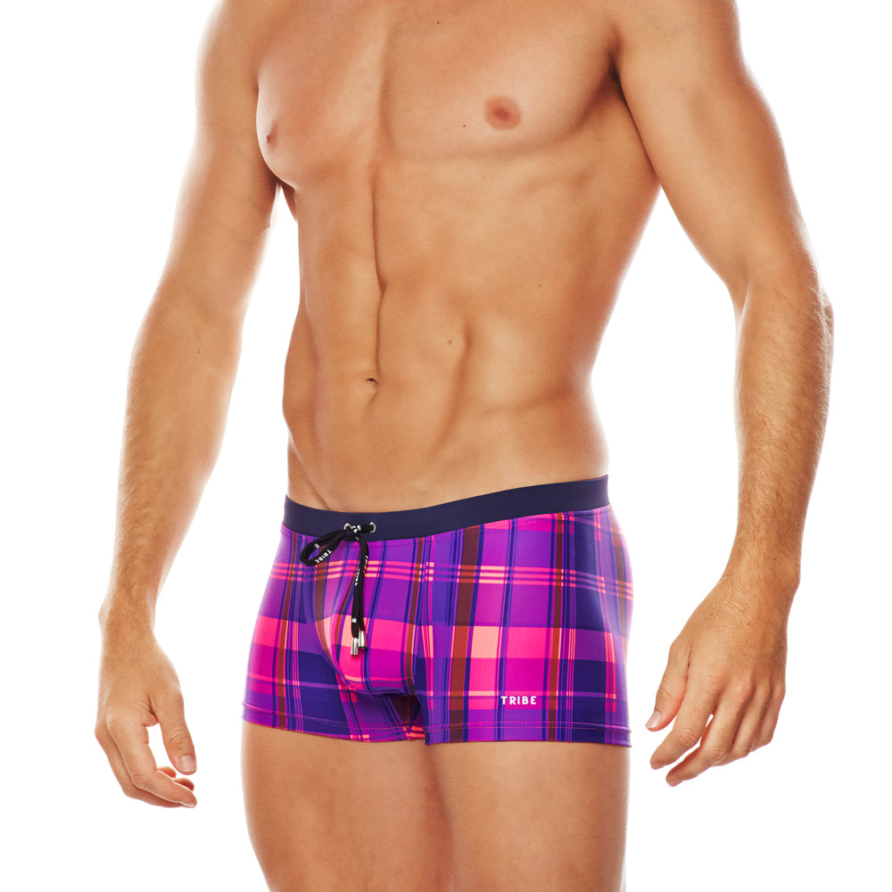 9209-4 Highland Trunk - Side - Pink Navy.jpg